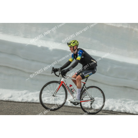 24GLBCH_1021