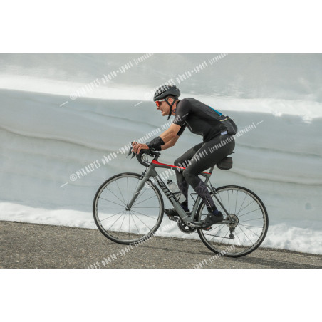 24GLBCH_1054