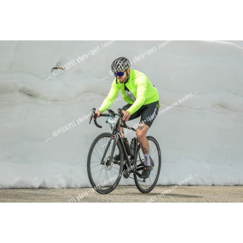 24GLBCH_1588